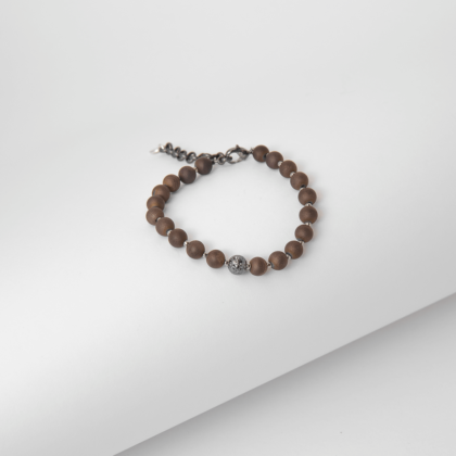 Minimalistinė druzy agato apyrankė su akcentiniu lavos karoliuku