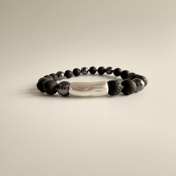Grey agate, hematite and lava bracelet