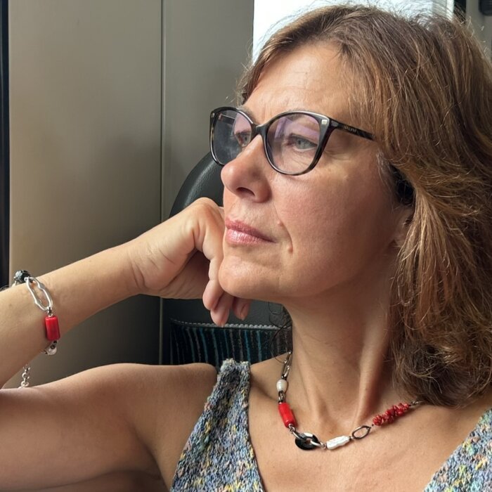 juodas vėrinys Vėrinys su koralu, perlais, marmuru ir Swarovski kristalais