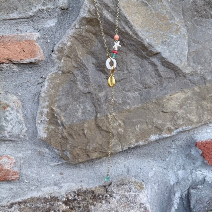 pendant Red and green pendant