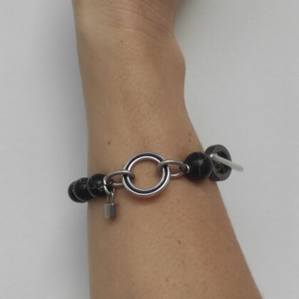 Elegant black marble bracelet with silver-plated brass, perfect as a thoughtful gift