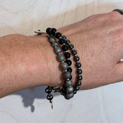 Grey hematite, druzy agate and onyx bracelet