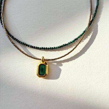 Žalias dviejų vėrinių rinkinys