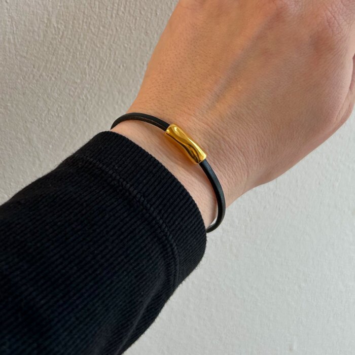 Black natural leather bracelet