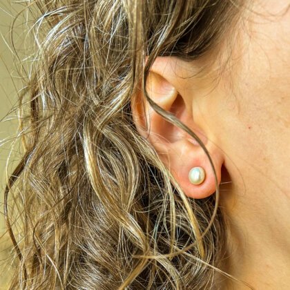 Auskarai į ausį su perlais