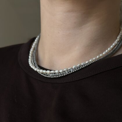 Grey triple necklace