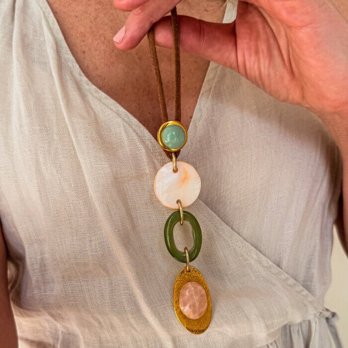 Natural stones pendant