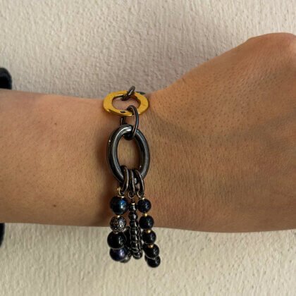 Blue hematite, pearls, onyx and cairo night bracelet