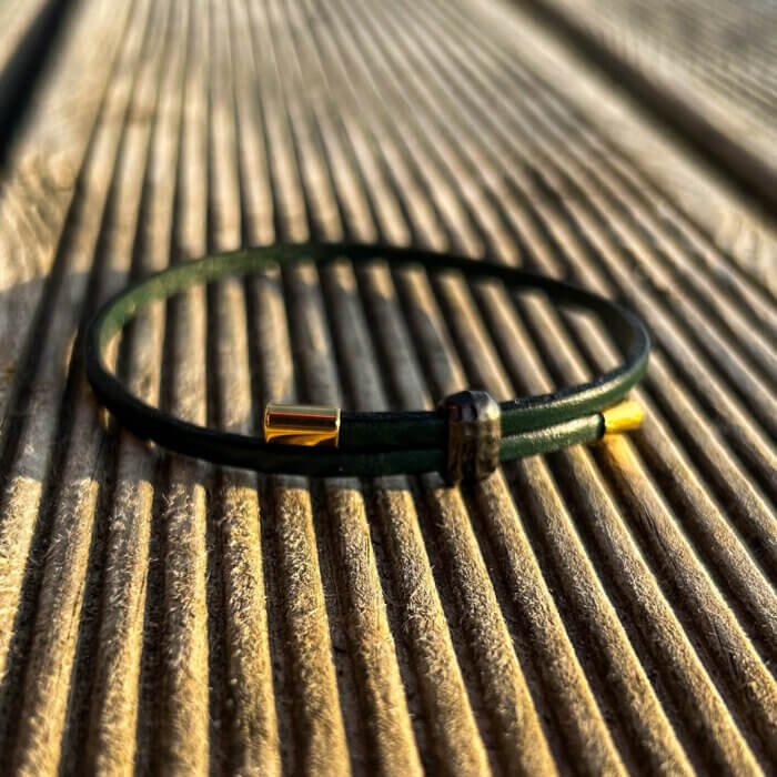 Green natural leather bracelet