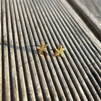 Starfish stud earrings