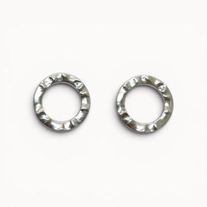 Textured round stud earrings