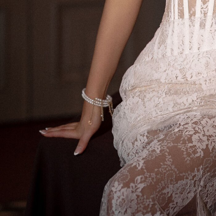 White pearls wrap bracelet