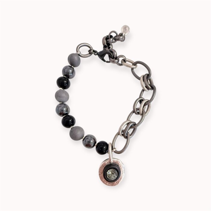 Apyrankė su hematitu ir Swarovski kristalų pakabuku