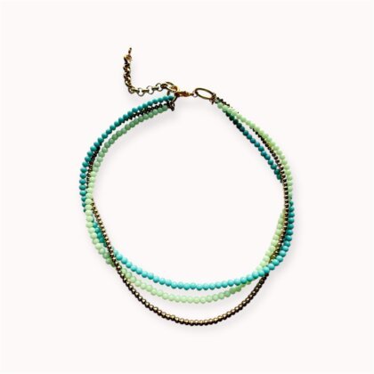 Triple green necklace