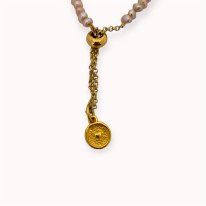 Rožinė perlų apyrankė su širdelės pakabuku