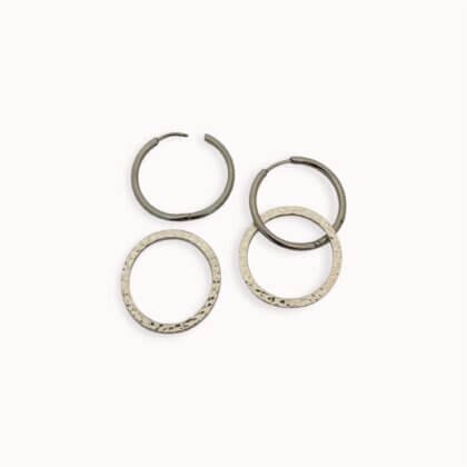 Sidabruoti auskarai rinkės