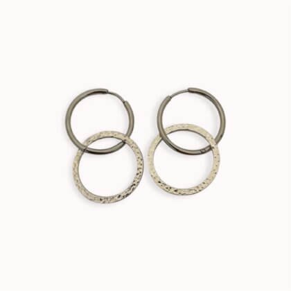 Auksuoti auskarai rinkės