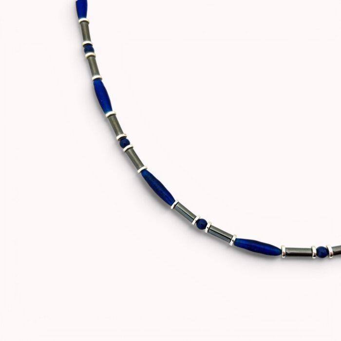 Minimalistic hematite, indian glass and lazurite necklace