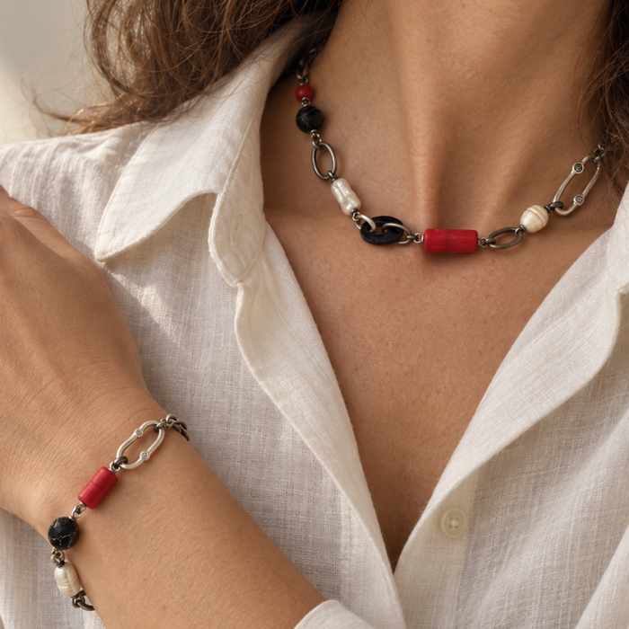 Necklace and bracelet set with pearls, marble, coral and Swarovski crystal