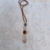rudas-pakabukas Brown natural leather necklace