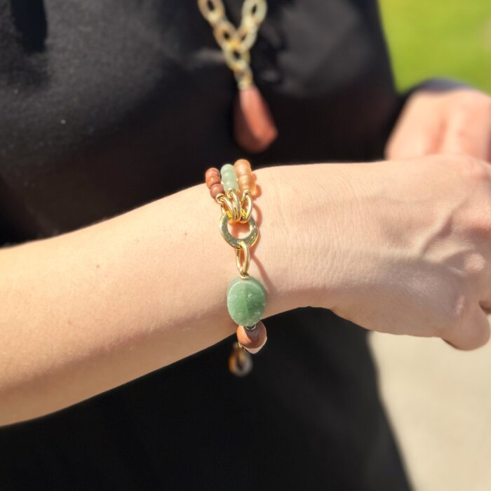 Colourful natural stones bracelet