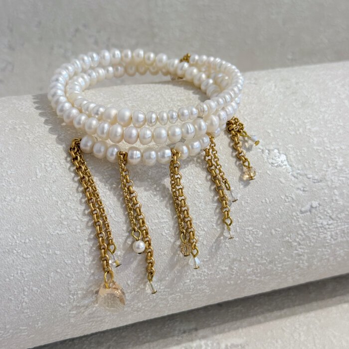 White pearls wrap bracelet
